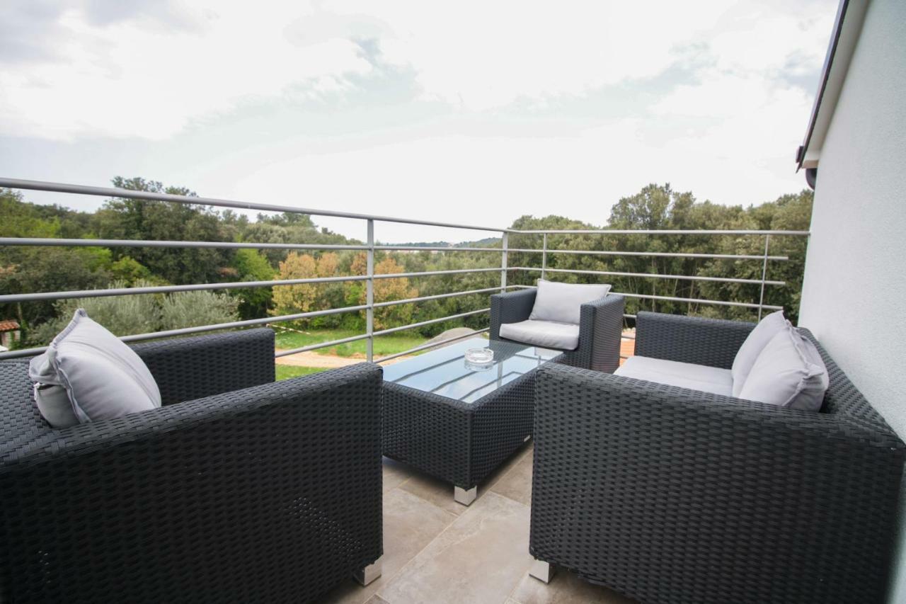 Sebi Apartment 300 M From Beach Ровинь Экстерьер фото